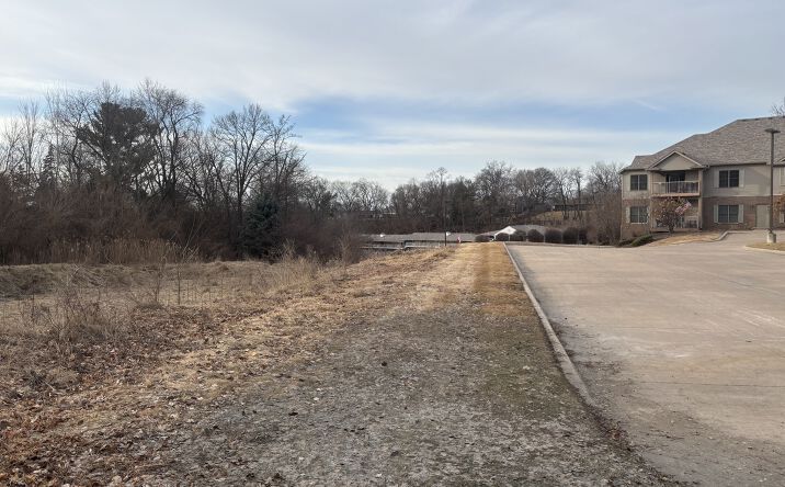 Pictures of Land, Multifamily property located at 1251 Kimberly Road, Bettendorf, IA 52722 for sales - image #1