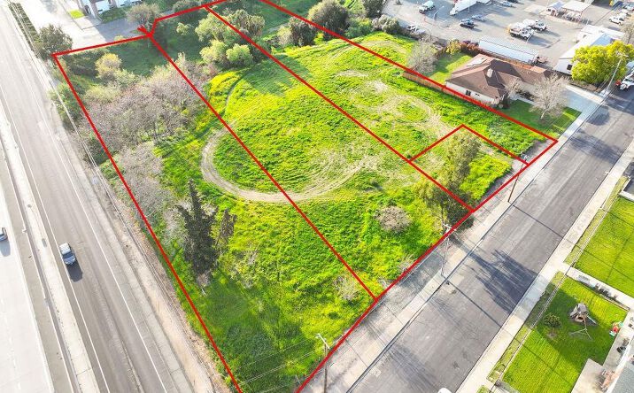 Pictures of Land property located at 2709 Windsor Dr, Antioch, CA 94509 for sales - image #1