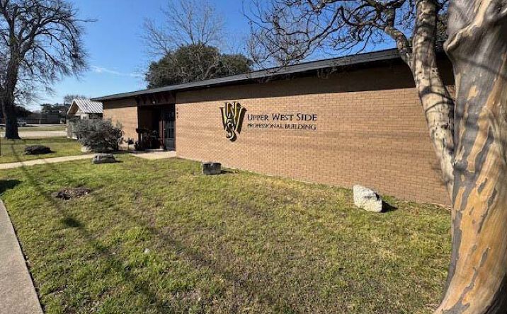 Pictures of Retail, Office property located at 702 Washington Street, Bryan, TX 77803 for sales - image #1