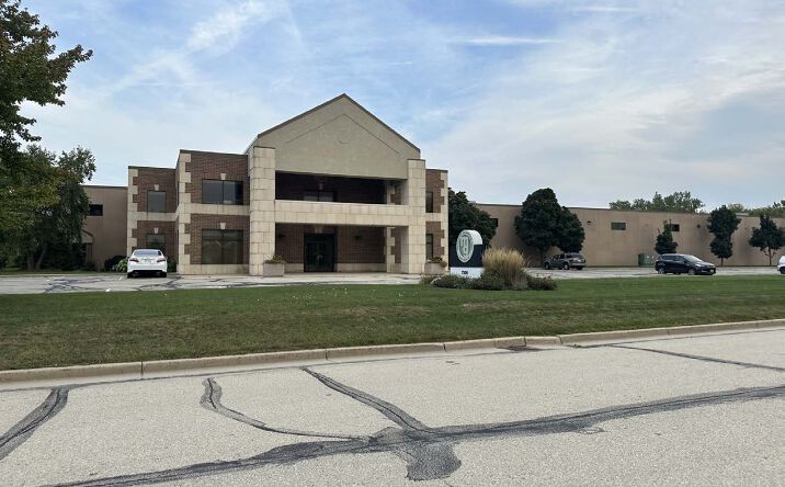 Pictures of Industrial property located at 7200 S 1st St, Oak Creek, WI 53154 for sales - image #1