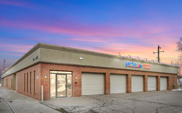 Pictures of Retail property located at 2323 Dix Hwy, Lincoln Park, MI 48146 for sales - image #1