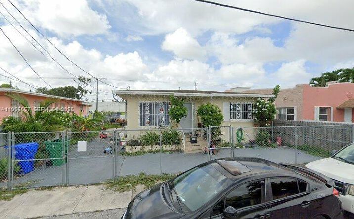 Pictures of Multifamily property located at 1781 NW 19th St, Miami, FL 33125 for sales - image #1