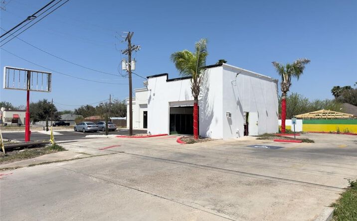 Pictures of Retail property located at 1602 W Griffin Parkway, Mission, TX 78572 for sales - image #1