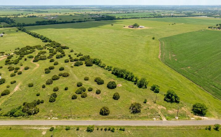 Pictures of Land property located at 562 County Road 154, Georgetown, TX 78626 for sales - image #1
