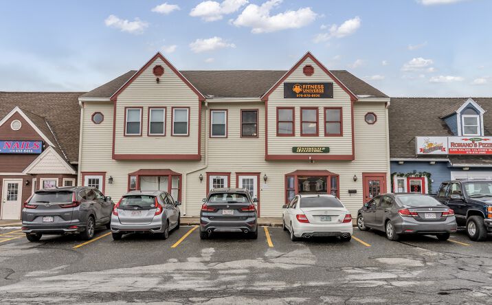 Pictures of Office, Retail property located at 1794 Bridge Street, Dracut, MA, USA, Dracut, MA 01826 for sales - image #1