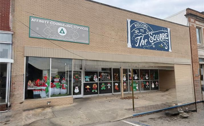 Pictures of Retail, Office property located at 103 S Main St, Kennett, MO 63857 for sales - image #1