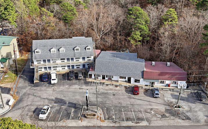 Pictures of Business for Sale, Hospitality, Retail property located at 2036 & 2038 E Van Buren, Eureka Springs, AR 72632 for sales - image #1
