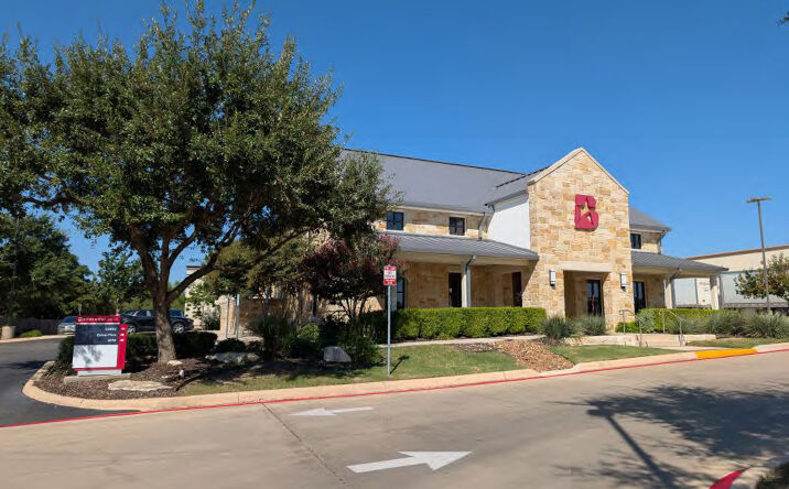 Pictures of Office, Retail property located at 16767 Huebner Rd, San Antonio, TX 78248 for sales - image #1