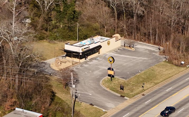 Pictures of Office, Retail property located at 5237 Hixson Pike, Chattanooga, TN 37343 for sales - image #1