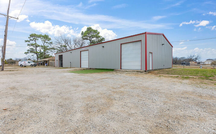 Pictures of Industrial, Mixed Use, Retail property located at 2701 N Main St, Mansfield, TX 76063 for sales - image #1