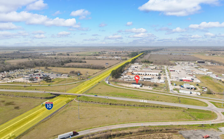 Pictures of Industrial property located at 201 Lexington Dr, Rayne, LA 70578 for sales - image #1