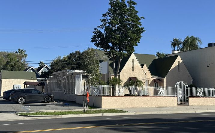 Pictures of Mixed Use, Office, Retail property located at 1021 S Main St, Corona, CA 92882 for sales - image #1