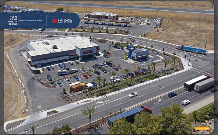 Pictures of Retail property located at 2900 Sperry Ave, Patterson, CA 95363 for sales - image #1