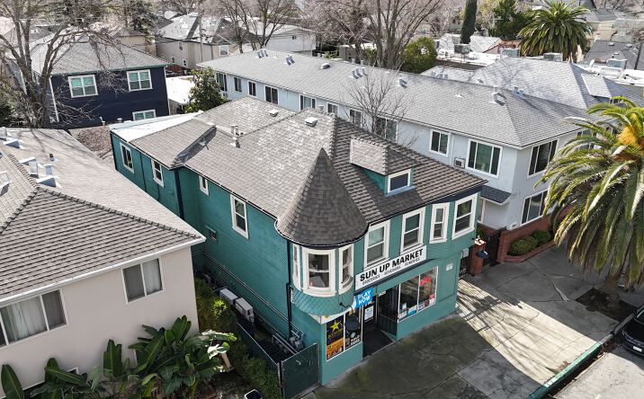 Pictures of Mixed Use, Multifamily property located at 2620 T St, Sacramento, CA 95816 for sales - image #1