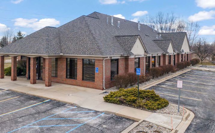 Pictures of Office property located at 45441 Heydenreich Rd, Macomb, MI 48044 for sales - image #1