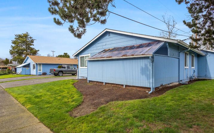 Pictures of Multifamily property located at 4133 & 4135 Campbell Dr SE, Salem, OR 97317 for sales - image #1
