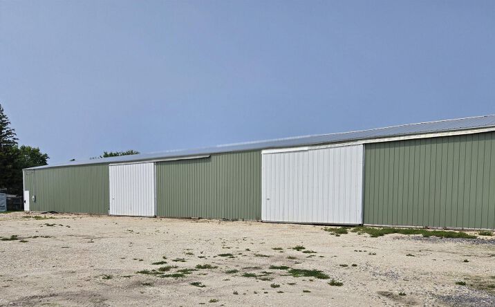 Pictures of Industrial, Self Storage property located at 1595 E WALNUT Street, Canton, IL 61520 for sales - image #1