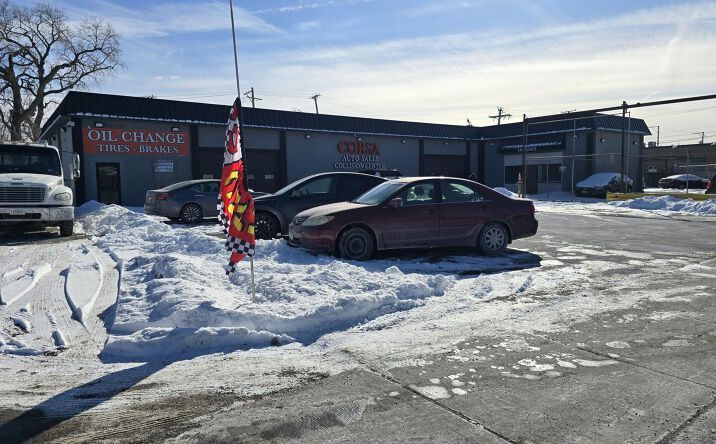 Pictures of Business for Sale, Industrial, Retail property located at 3741 W Columbus Avenue, Chicago, IL 60652 for sales - image #1