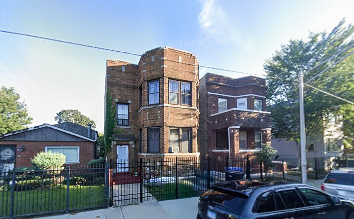 Pictures of Multifamily property located at 2821 E 77th Place, Chicago, IL 60649 for sales - image #1