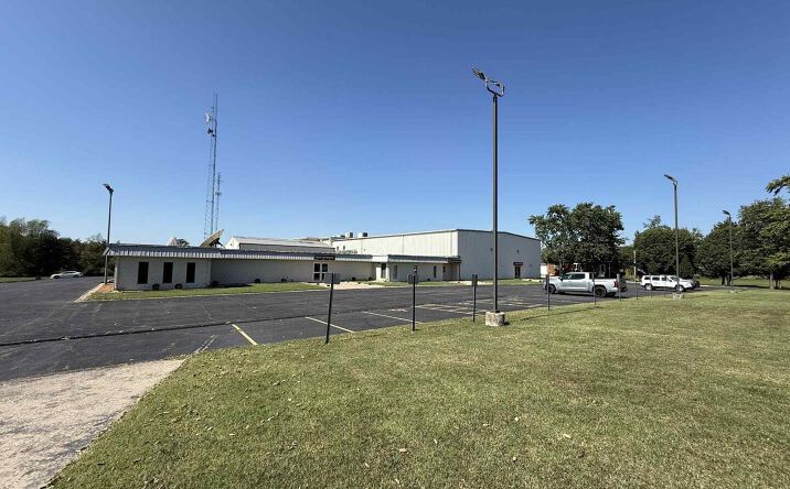 Pictures of Office property located at 11717 Route 37 Road, Marion, IL 62959 for sales - image #1
