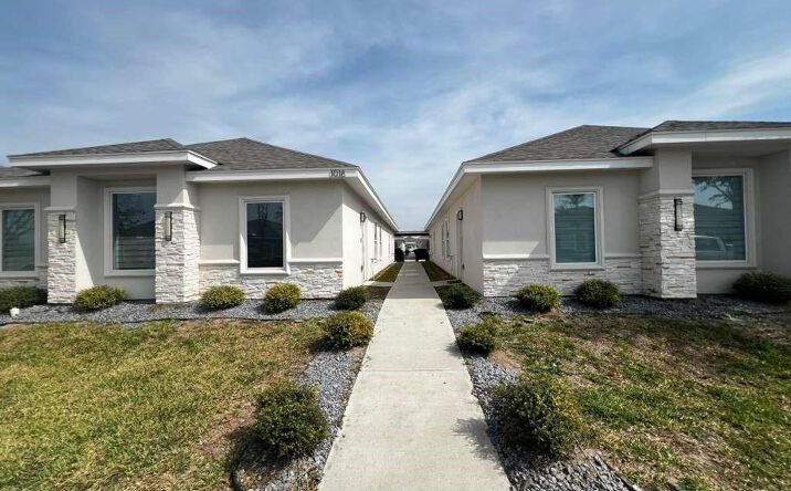 Pictures of Multifamily property located at 1018 N Abbey Avenue, Edinburg, TX 78541 for sales - image #1