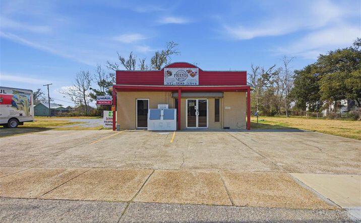 Pictures of Business for Sale, Retail property located at 911 N Shattuck St Street, Lake Charles, LA 70601 for sales - image #1