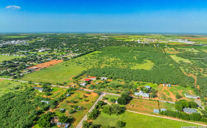 Pictures of Land property located at 3911 County Road 1000, Pearsall, TX 78061 for sales - image #1