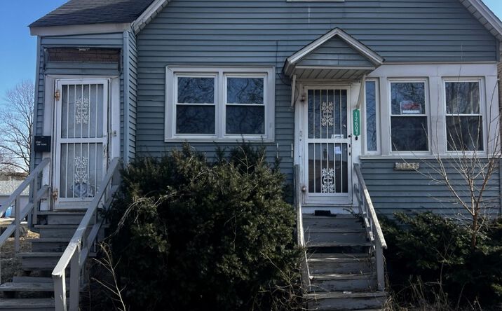 Pictures of Multifamily property located at 12607 S Lincoln Street, Calumet Park, IL 60827 for sales - image #1