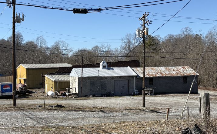 Pictures of Industrial property located at 1225 Spring Ave SW, Norton, VA 24273 for sales - image #1