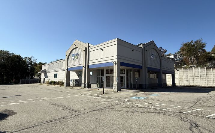 Pictures of Retail property located at 512 Perry Hwy, Pittsburgh, PA 15229 for sales - image #1