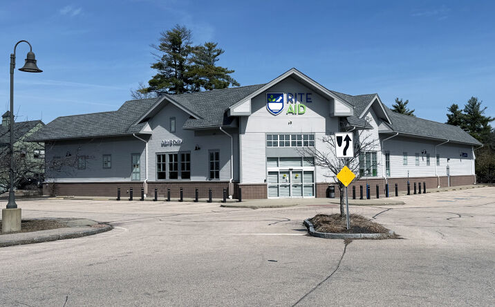 Pictures of Retail property located at 577 Mast Rd, Goffstown, NH 03102 for sales - image #1