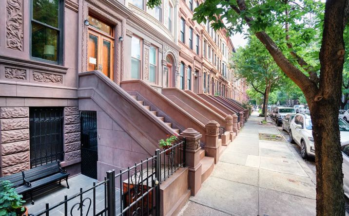 Pictures of Multifamily property located at 91 W 119th St, New York, NY 10026 for sales - image #1