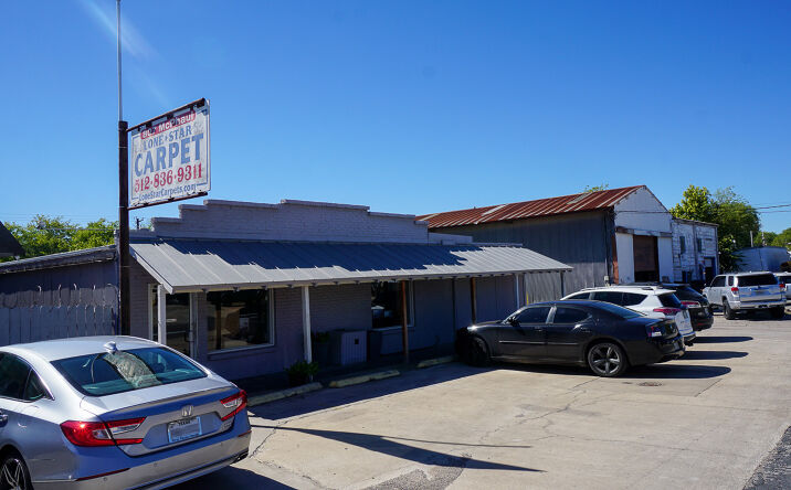 Pictures of Industrial property located at 807 Mc Phaul St, Austin, TX 78758 for sales - image #1