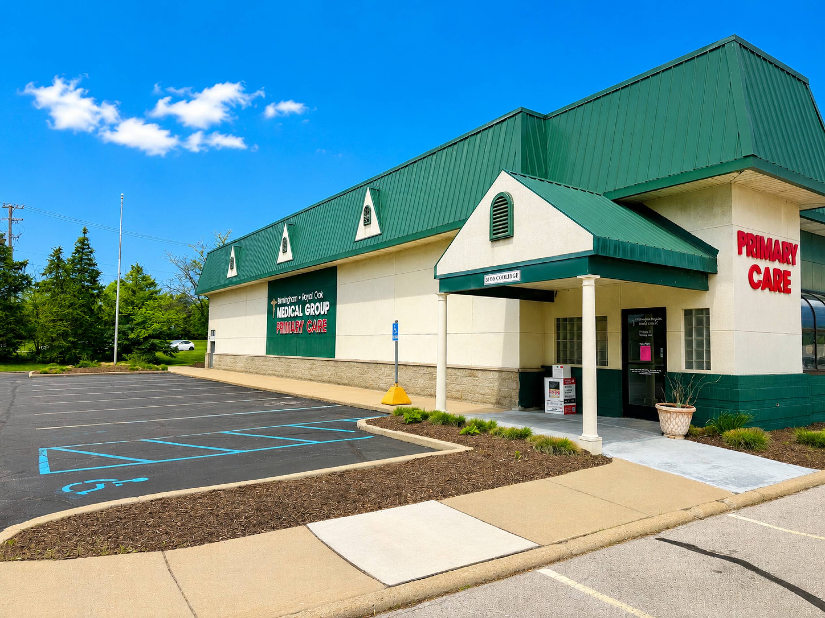 5130 Coolidge Hwy, Royal Oak, MI 48073