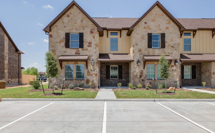 Pictures of Multifamily property located at 4039 Gunner Trail, College Station, TX 77845 for sales - image #1