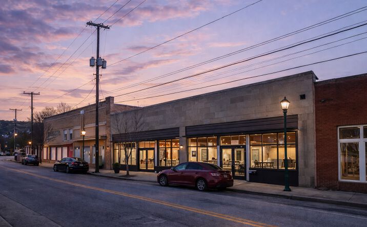 Pictures of Mixed Use, Office, Retail property located at 2432 Glass St, Chattanooga, TN 37406 for sales - image #1
