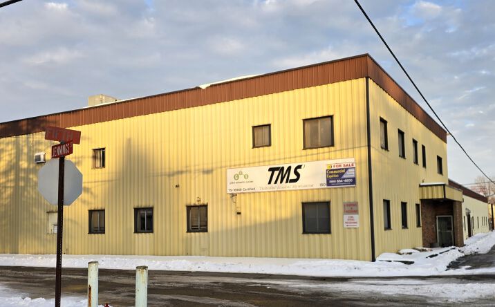 Pictures of Industrial property located at 401 E 5th St, Pinconning, MI 48650 for sales - image #1