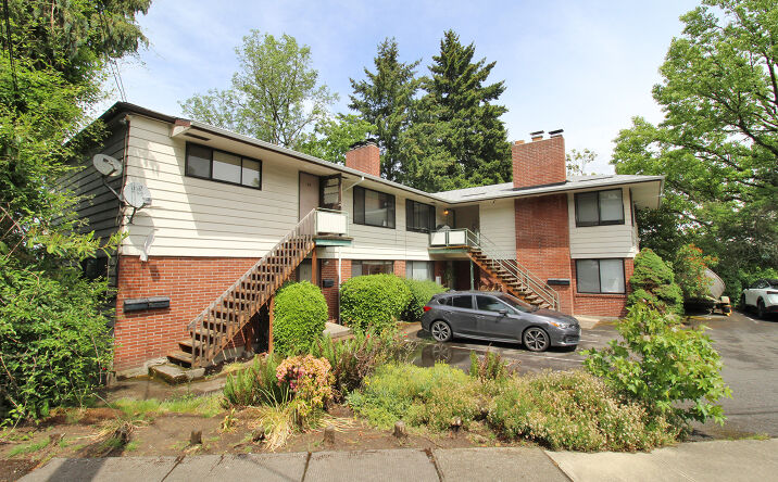 Pictures of Multifamily property located at 2575 NW Lovejoy St, Portland, OR 97210 for sales - image #1