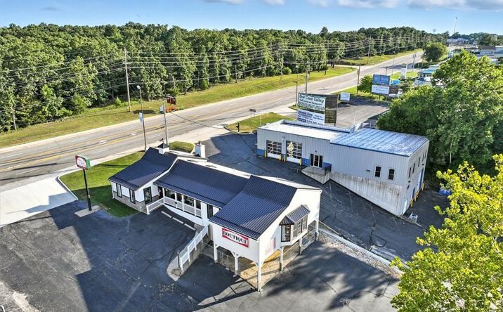 Pictures of Office, Retail property located at 5481 Osage Beach Parkway, Osage Beach, MO 65065 for sales - image #1