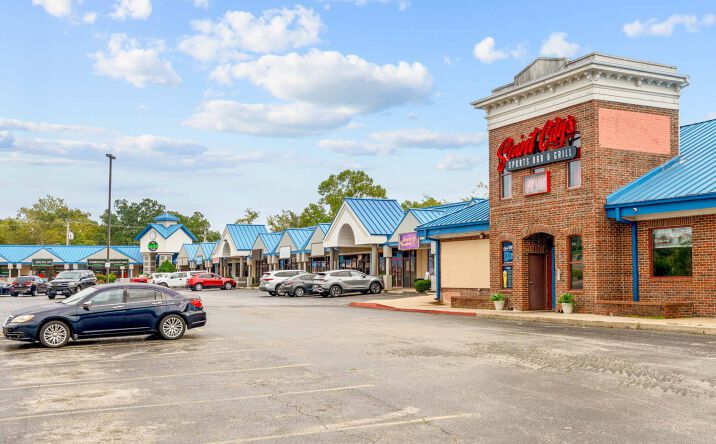 Pictures of Retail property located at 3265 Falls Pkwy, Branson, MO 65616 for sales - image #1