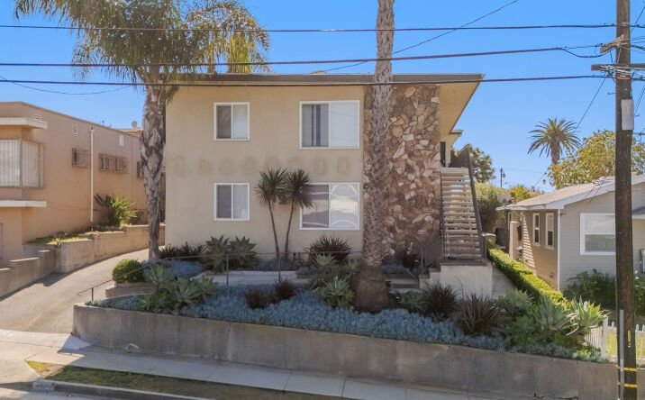 Pictures of Multifamily property located at 612 Aerick St, Inglewood, CA 90301 for sales - image #1