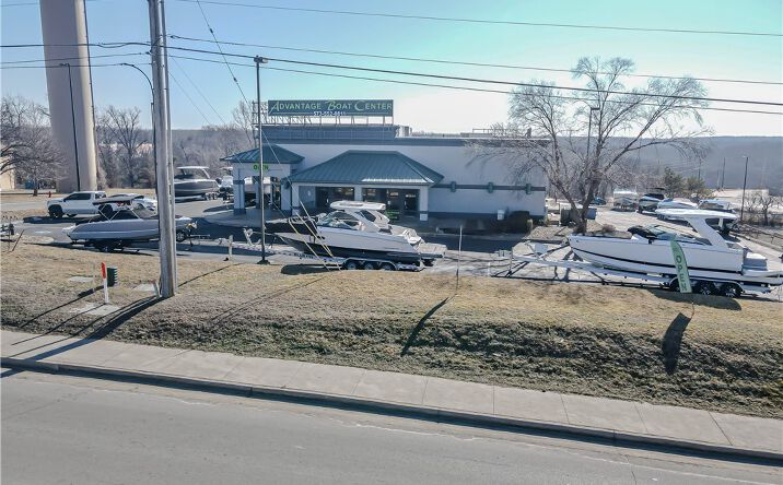 Pictures of Office property located at 4204 Osage Beach Parkway, Osage Beach, MO 65065 for sales - image #1