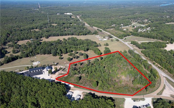 Pictures of Land, Multifamily property located at TBD Hwy 135, Laurie, MO 65037 for sales - image #1