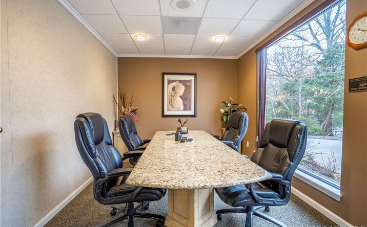 Pictures of Office property located at 1037 Palisades Boulevard 1, Osage Beach, MO 65065 for sales - image #1