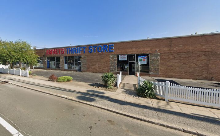 Pictures of Retail property located at 1179-1183 Sunrise Hwy, Copiague, NY 11726 for sales - image #1