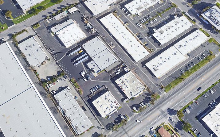 Pictures of Industrial property located at 14516, 14520, 14528-14530 Carmenita Rd, Norwalk, CA 90650 for sales - image #1