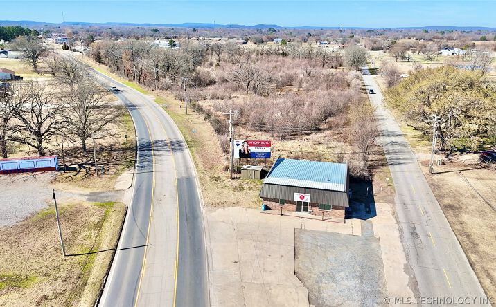 Pictures of Mixed Use property located at 1609 E Main Street, Stigler, OK 74432 for sales - image #1