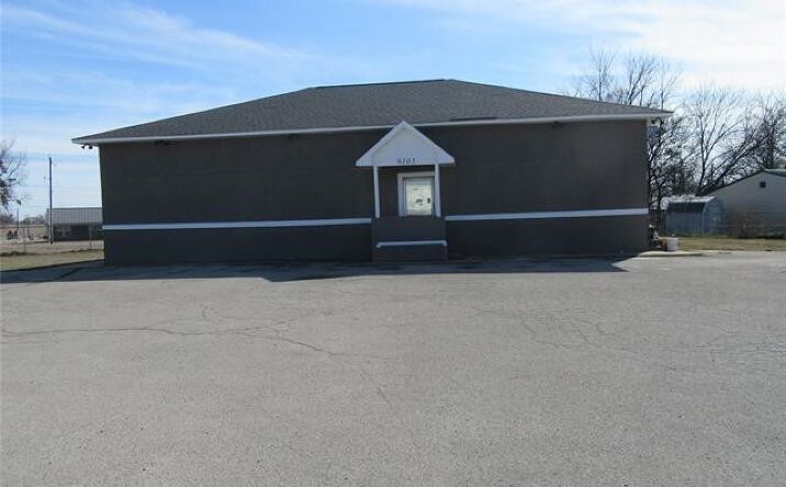 Pictures of Mixed Use, Office, Industrial property located at 9105 S Us Hwy 69, Savanna, OK 74565 for sales - image #1