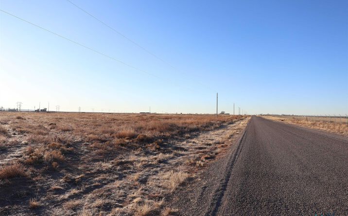 Pictures of Land property located at Wrangler Road, Roswell, NM 88201 for sales - image #1