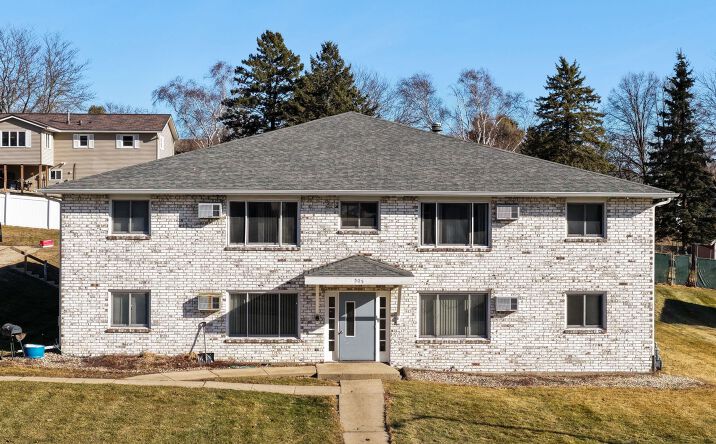 Pictures of Multifamily property located at 505 Alan Drive, Mount Horeb, WI 53572 for sales - image #1